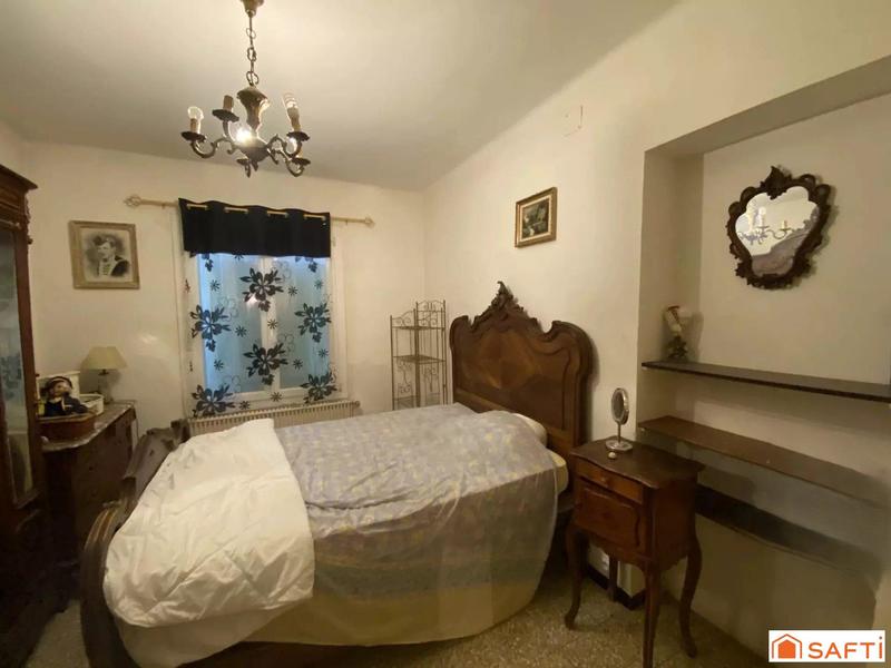 Maison - 205 m² - 8 pièces