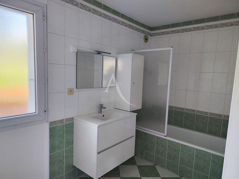 Appartement - 66 m² - 2 pièces