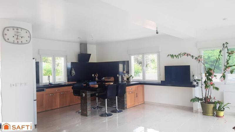 Maison - 170 m² - 7 pièces