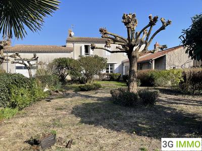Maison en pierre - 172 m² - 5 pièces