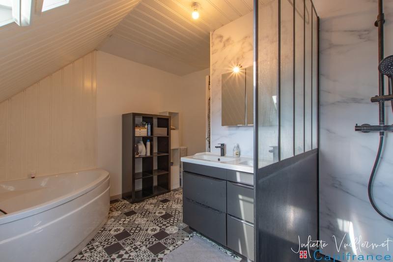 Maison - 113 m² - 4 pièces