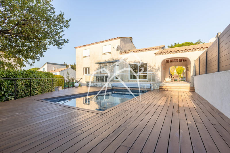 Villa - 140 m² - 6 pièces