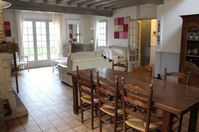 Maison - 140 m² - 7 pièces