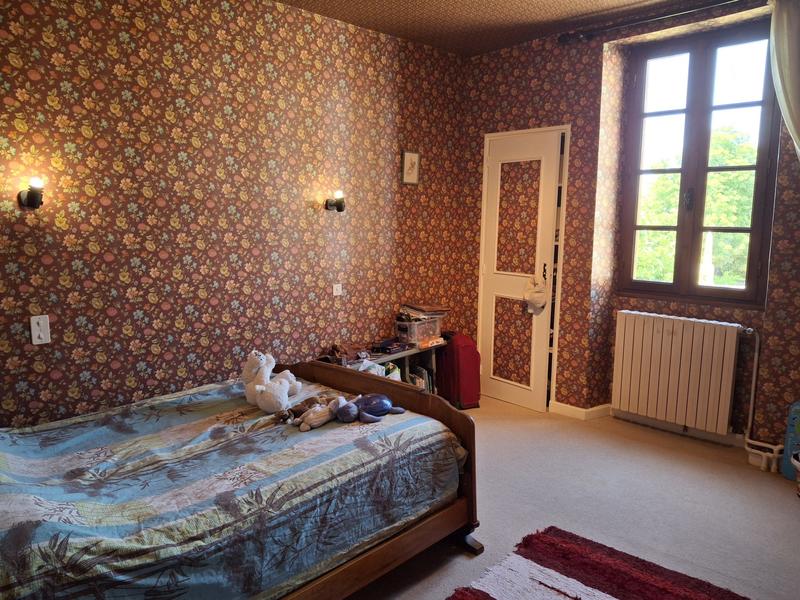 Maison traditionnelle - 318 m² - 12 pièces