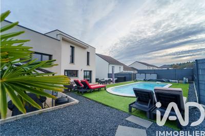 Maison - 141 m² - 6 pièces