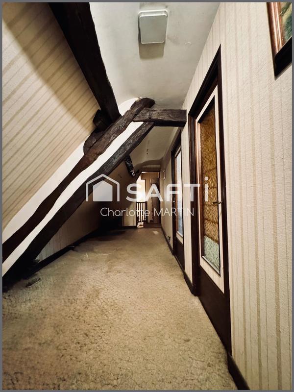 Maison - 237 m² - 12 pièces