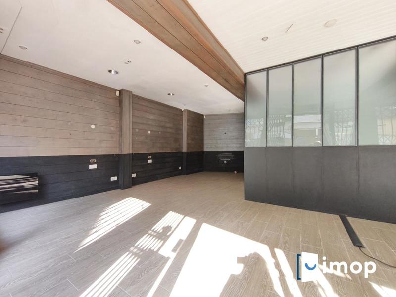 Local commercial - 70 m² - 2 pièces