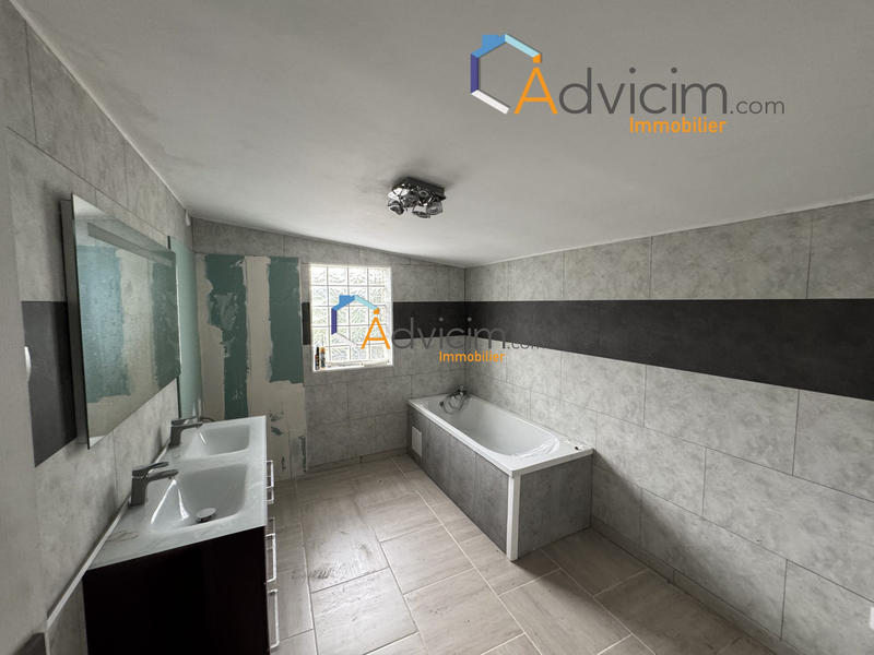 Maison - 91 m² - 4 pièces