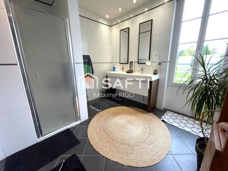 Maison de ville - 212 m² - 9 pièces