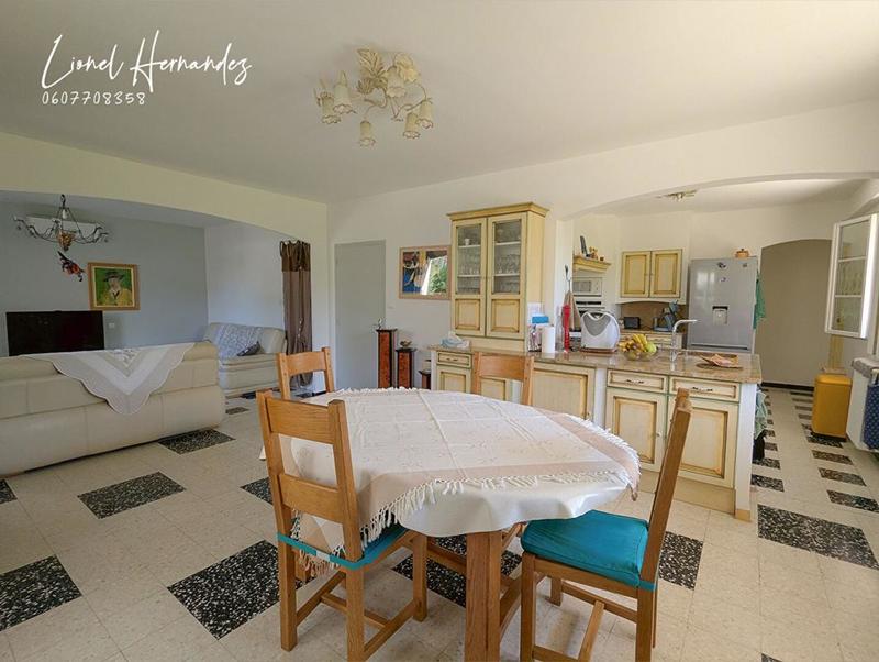 Maison - 162 m² - 7 pièces