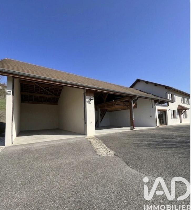 Maison - 216 m² - 5 pièces