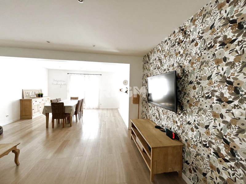 Maison - 166 m² - 6 pièces