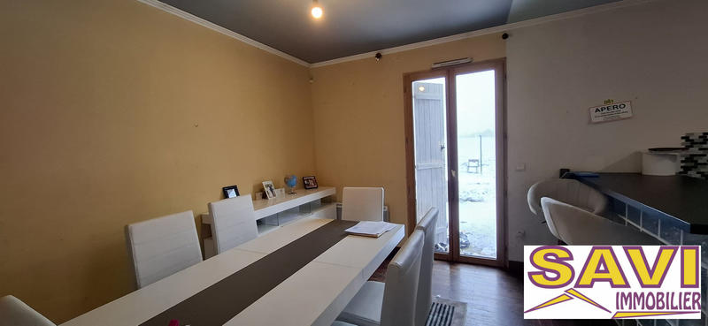 Maison - 97 m² - 5 pièces