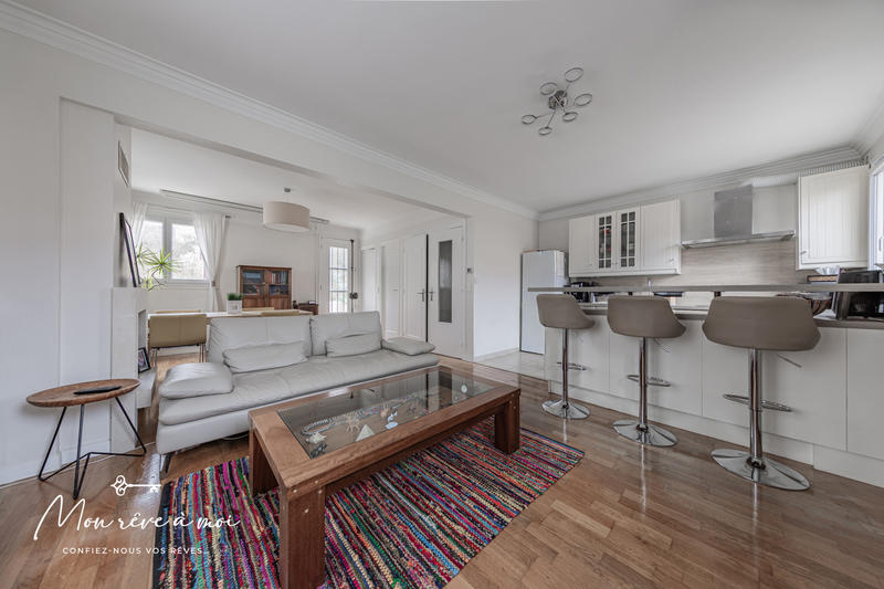 Maison - 89 m² - 5 pièces