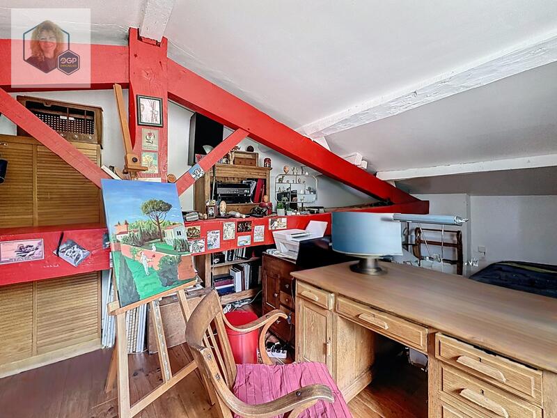 Maison ancienne - 205 m² - 5 pièces