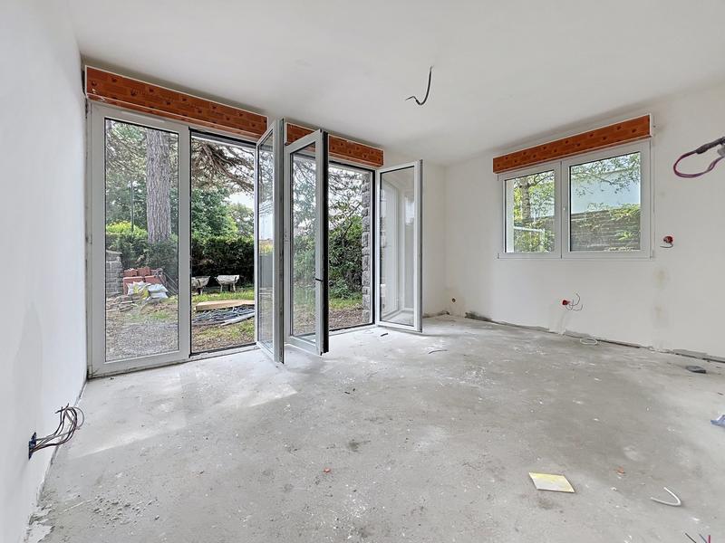 Maison - 260 m² - 10 pièces