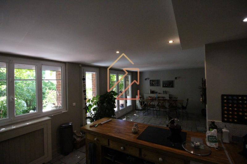 Maison - 230 m² - 6 pièces