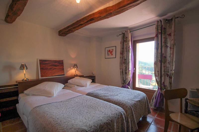 Maison de village - 184 m² - 8 pièces