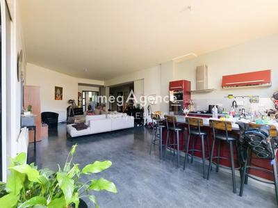 Appartement - 150 m² - 5 pièces