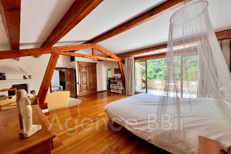 Villa - 276 m² - 7 pièces