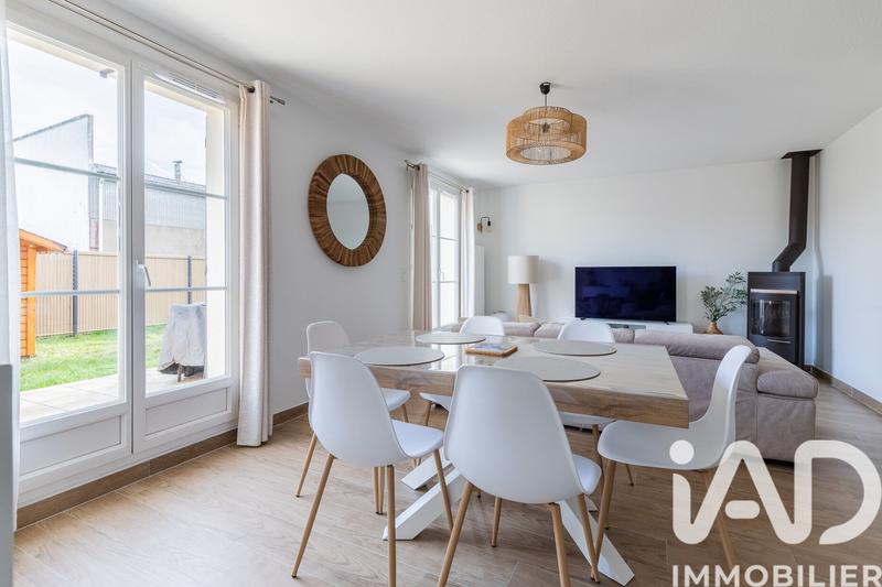 Maison - 90 m² - 5 pièces