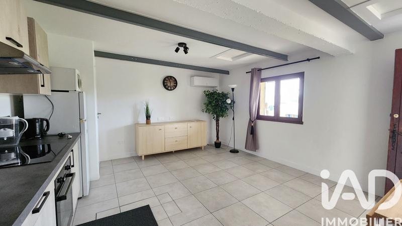 Maison - 235 m² - 10 pièces