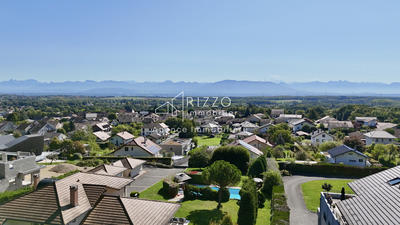 Maison - 418 m² - 12 pièces