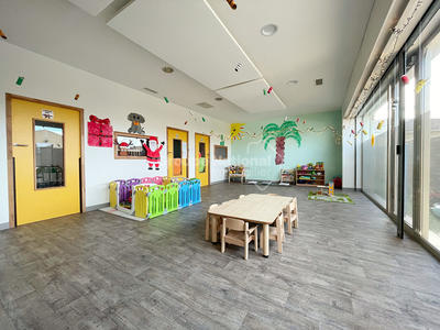 Local commercial - 181 m²