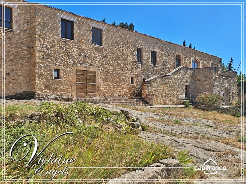 Corps de ferme - 592 m² - 14 pièces