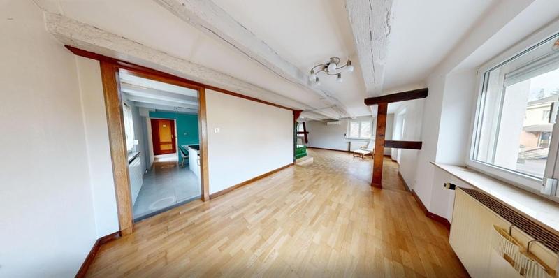 Maison traditionnelle - 224 m² - 7 pièces