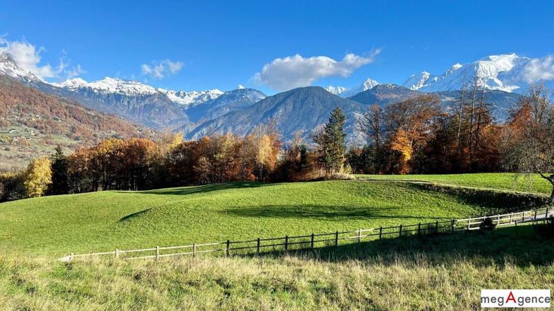 Terrain constructible - 1 010 m²