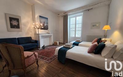 Maison - 204 m² - 5 pièces