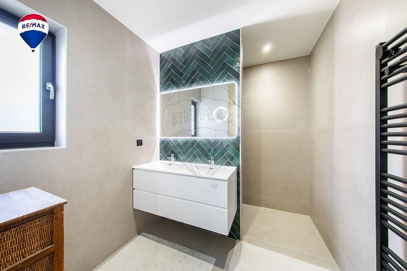 Villa - 185 m² - 6 pièces