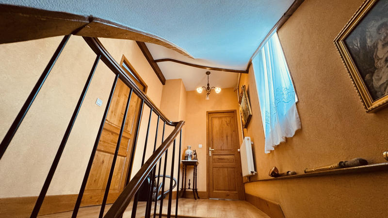 Maison de village - 215 m² - 8 pièces