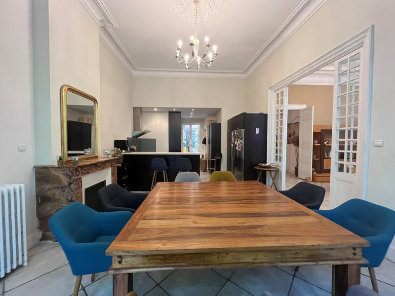 Appartement - 140 m² - 4 pièces