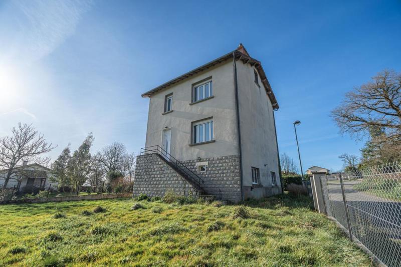 Maison - 111 m² - 6 pièces