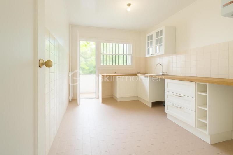 Appartement - 75 m² - 4 pièces