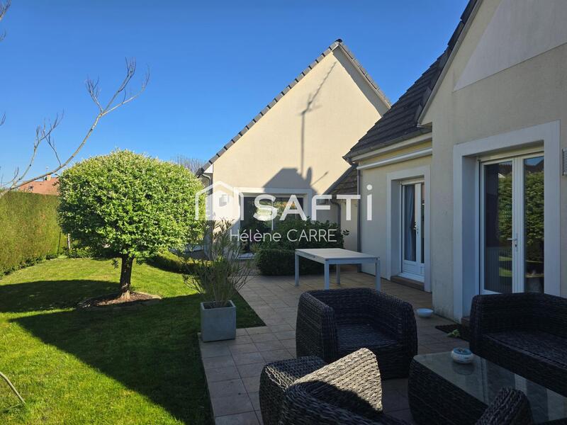 Maison - 180 m² - 7 pièces