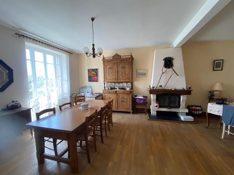 Maison - 112 m² - 7 pièces