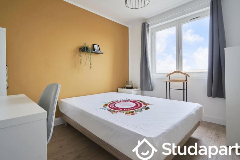 Chambre - 10 m² - 1 pièce