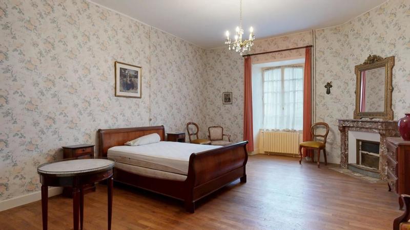 Maison bourgeoise - 212 m² - 6 pièces