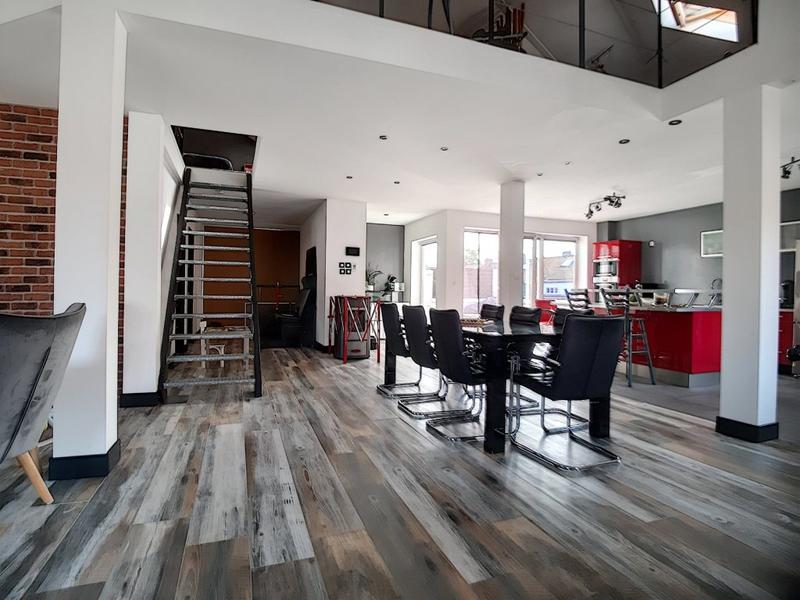 Loft - 160 m² - 4 pièces