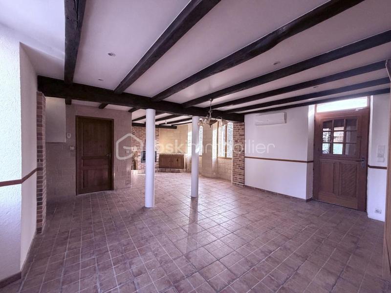 Maison - 205 m² - 7 pièces