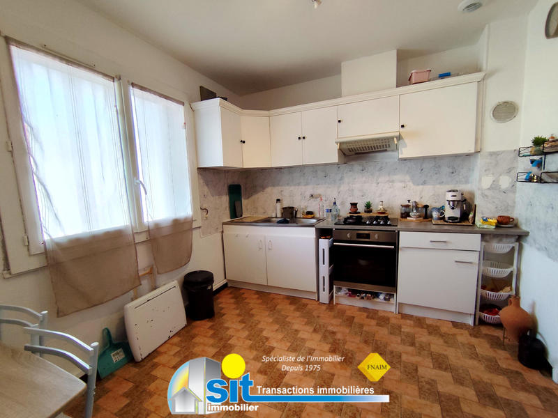 Maison - 247 m² - 10 pièces