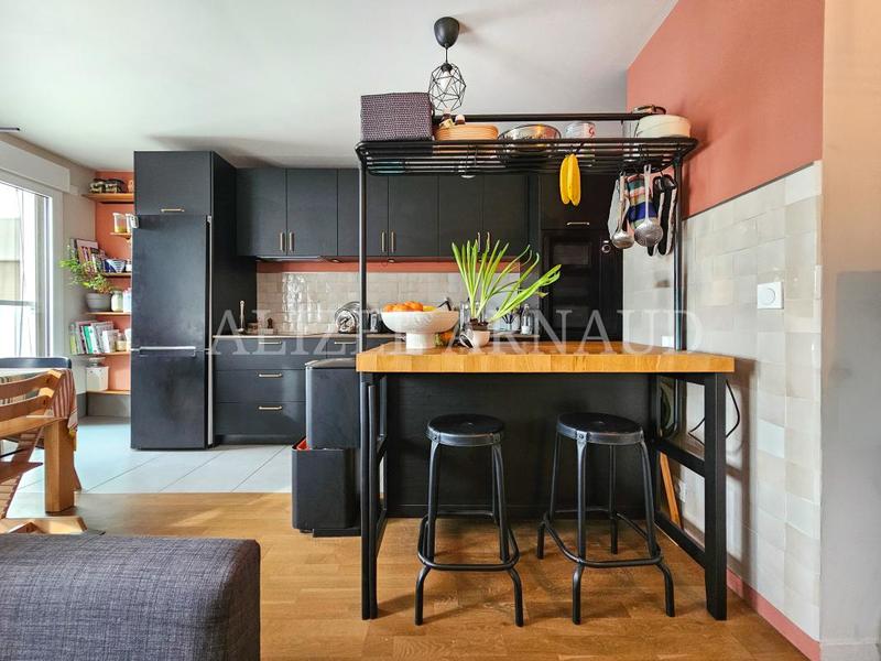 Appartement - 75 m² - 3 pièces