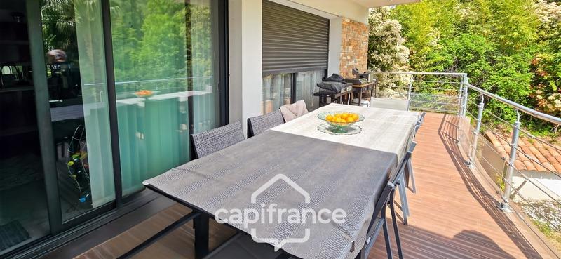 Villa - 240 m² - 7 pièces