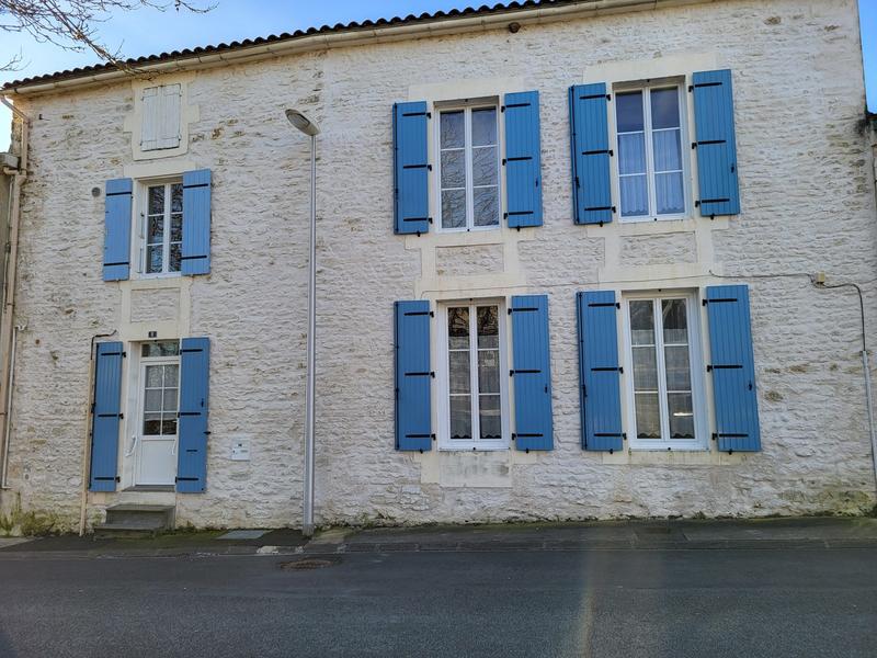 Maison ancienne - 165 m² - 7 pièces