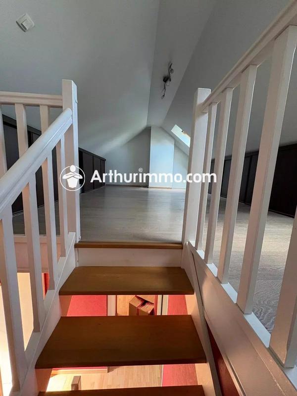 Maison - 96 m² - 5 pièces