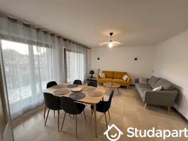 Chambre - 12 m² - 1 pièce