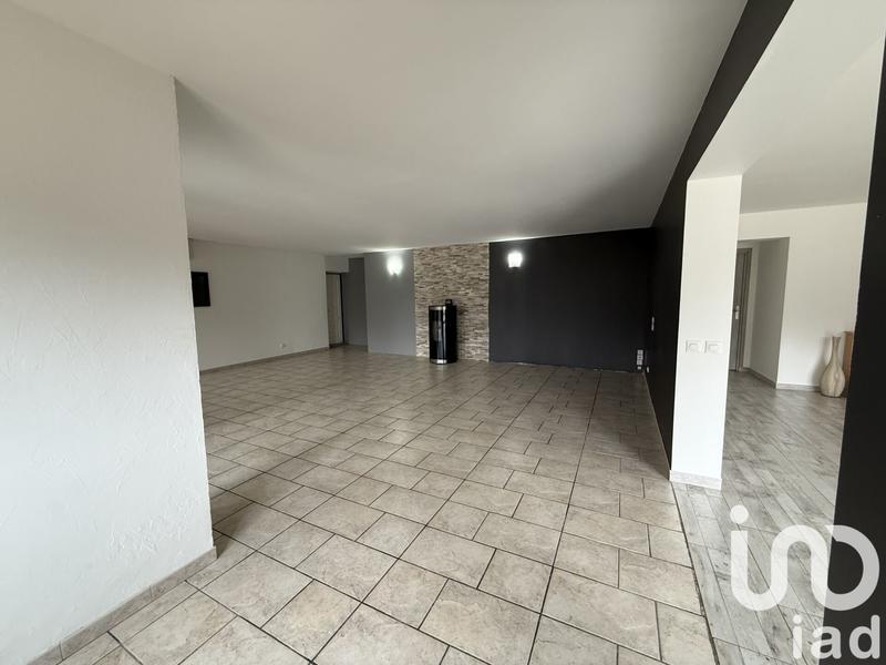 Maison - 215 m² - 7 pièces